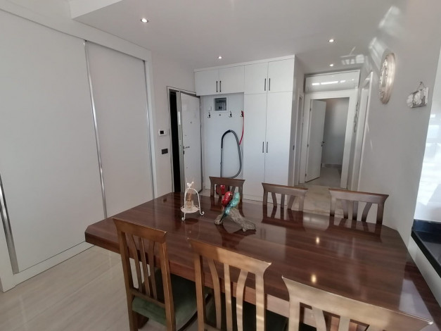 Отличная меблированная квартира планировки 2+1, 115м2 с прямым видом на Средиземное море, район Каргыджак - Ракурс 12