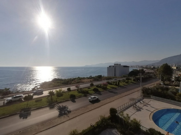 Отличная меблированная квартира планировки 2+1, 115м2 с прямым видом на Средиземное море, район Каргыджак - Ракурс 19