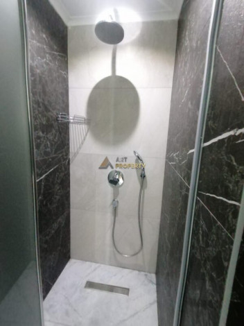 Отличная меблированная квартира планировки 2+1, 115м2 с прямым видом на Средиземное море, район Каргыджак - Ракурс 29