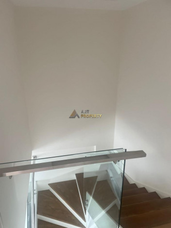 Видовой пентхаус планировки 2+1, 120м2 в современном жилом комплексе, район Кестель - Ракурс 6