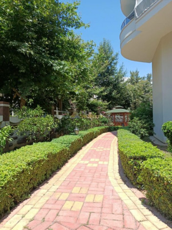 Меблированные апартаменты планировки 2+1, 125м2 в шаговой доступности от моря, Махмутлар - Ракурс 8