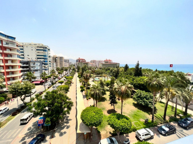 Видовая квартира планировки 3+1, 135м2 в жилом комплексе, район Махмутлар - Ракурс 12