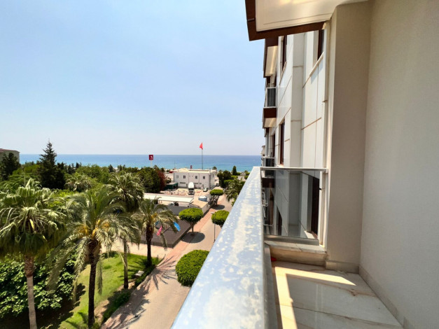 Видовая квартира планировки 3+1, 135м2 в жилом комплексе, район Махмутлар - Ракурс 18