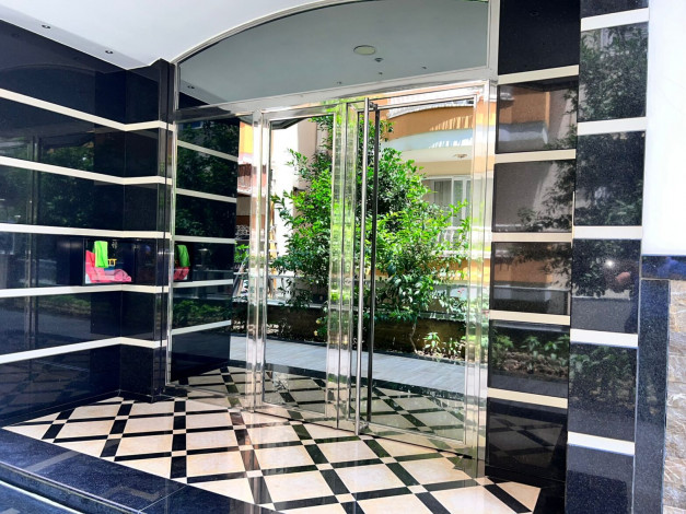 Видовая квартира планировки 3+1, 135м2 в жилом комплексе, район Махмутлар - Ракурс 24