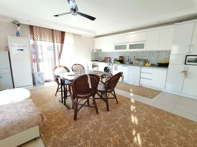 Пентхаус планировки 3+1, 250м2 в жилом комплексе, район Махмутлар - Ракурс 12