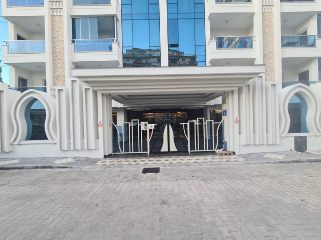 Меблированная квартира планировки 1+1, 70м2 в роскошном жилом комплексе, Махмутлар - Ракурс 7