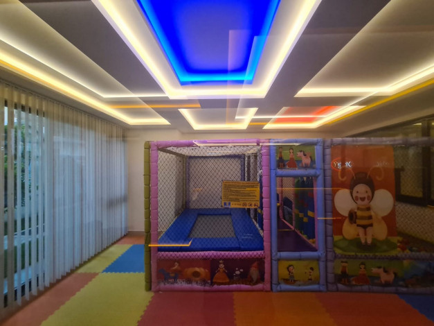 Меблированная квартира планировки 1+1, 70м2 в роскошном жилом комплексе, Махмутлар - Ракурс 19