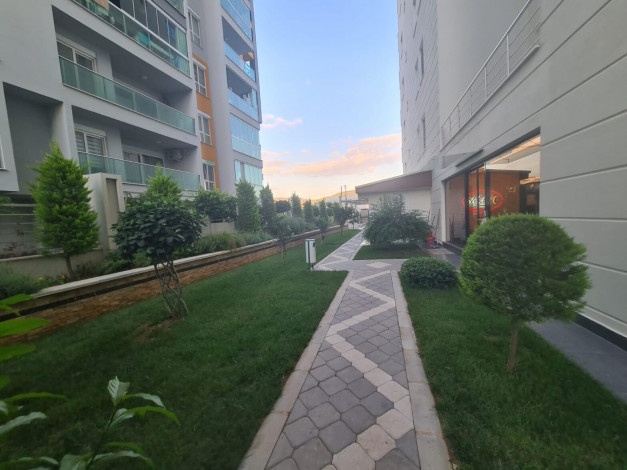 Меблированная квартира планировки 1+1, 70м2 в роскошном жилом комплексе, Махмутлар - Ракурс 30