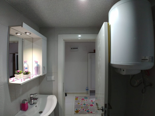 Меблированные апартаменты планировки 1+1, 65м2 в жилом комплексе, район Кестель - Ракурс 15