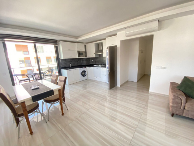 Меблированная квартира планировки 1+1, 80м2 с видом на горы и море, район Кестель - Ракурс 3