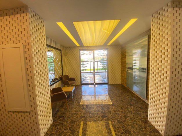 Меблированная квартира планировки 1+1, 80м2 с видом на горы и море, район Кестель - Ракурс 12