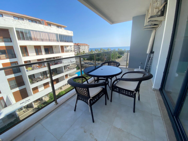 Меблированная квартира планировки 1+1, 80м2 с видом на горы и море, район Кестель - Ракурс 14