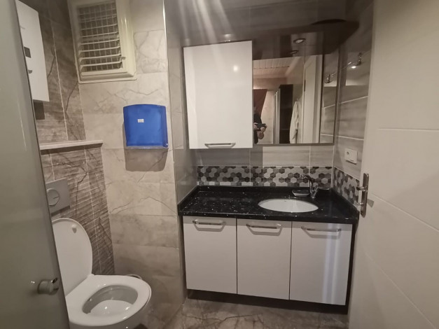 Уютная квартира планировки 1+1, 48м2 с видом на море, район Махмутлар - Ракурс 11