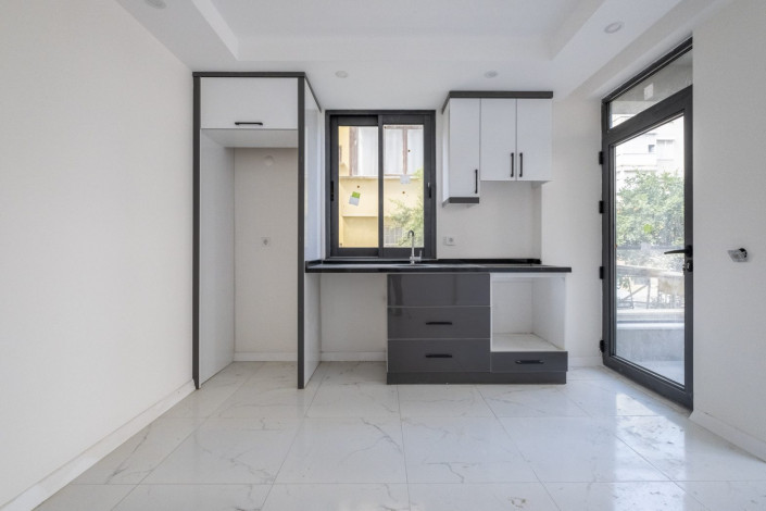 Квартира 1+1 в новом доме в центре Алании, 60 м2 - Ракурс 8