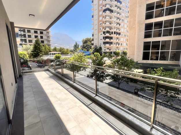 Апартаменты планировки 2+1, 135м2 в отличном жилом комплексе, район Махмутлар - Ракурс 4