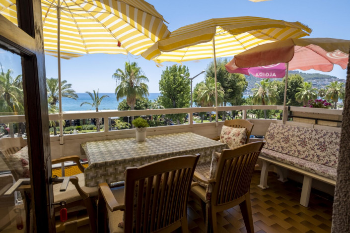 Квартира планировки 3+1, 150м2 с видом на Средиземное море, центр Алании - Ракурс 23