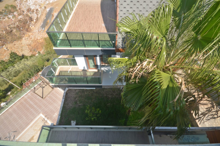 Роскошная видовая вилла планировки 5+1, 367м2 в центральной части города Аланья - Ракурс 11