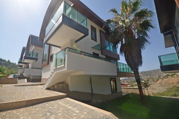 Роскошная видовая вилла планировки 5+1, 367м2 в центральной части города Аланья - Ракурс 26