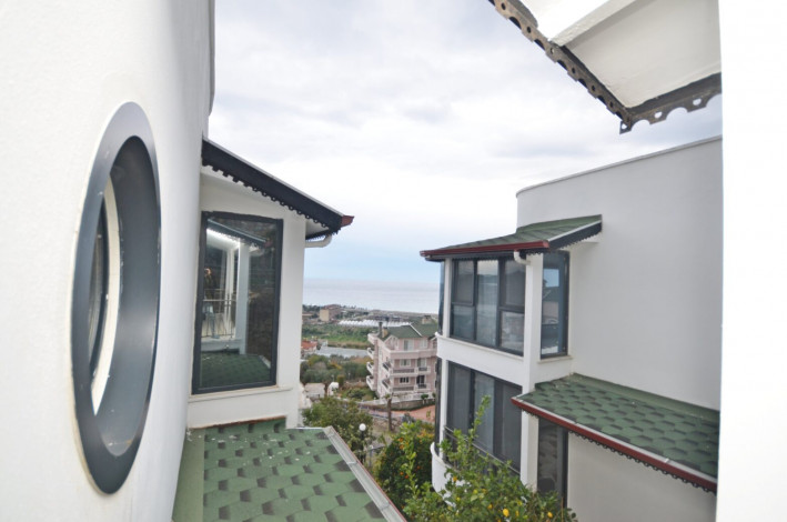 Меблированная вилла 3+1, 200м2 с собственным садом, район Демирташ, Аланья - Ракурс 8