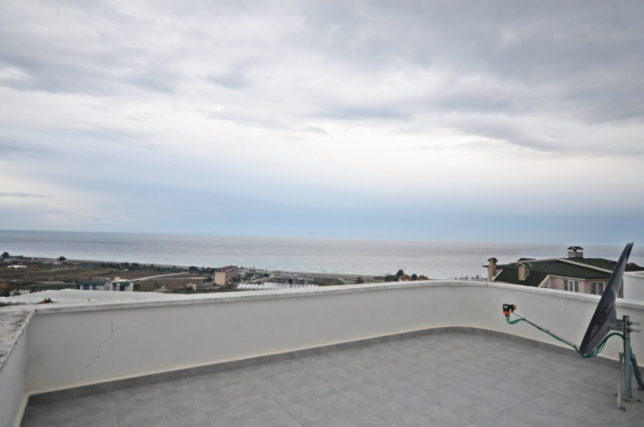 Меблированная вилла 3+1, 200м2 с собственным садом, район Демирташ, Аланья - Ракурс 9