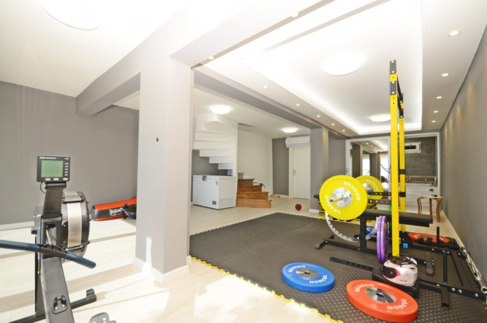 Меблированная вилла 3+1, 200м2 с собственным садом, район Демирташ, Аланья - Ракурс 11