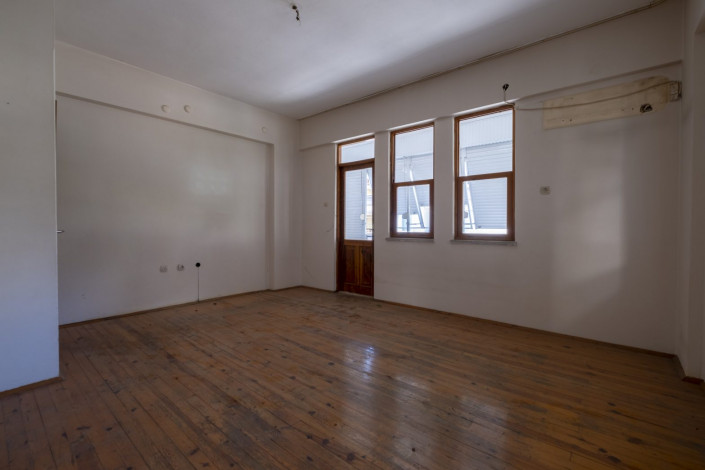 Квартира 2+1 в центре Алании возле пляжа Клеопатра, 110 м2 - Ракурс 5