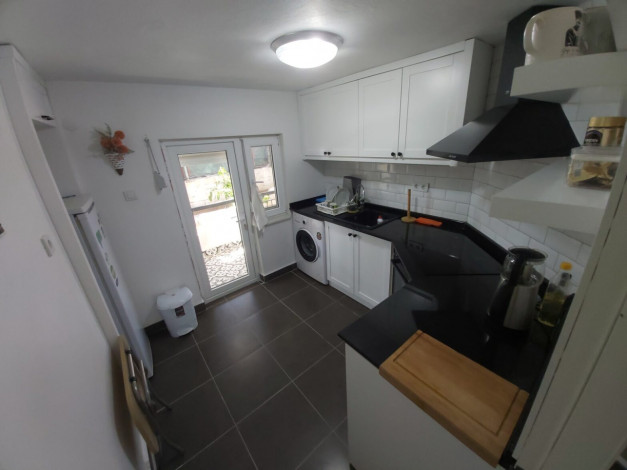 Уютная вилла 2+1 в шаговой доступности от моря, район Демирташ - Ракурс 15