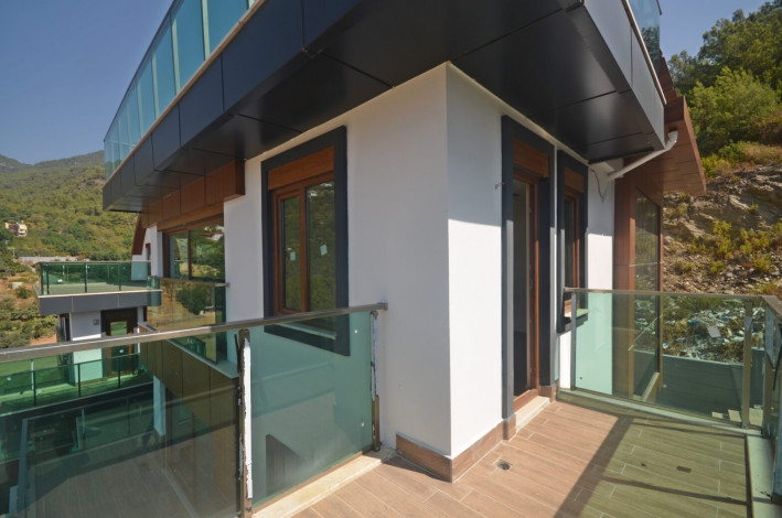 Шикарная видовая вилла планировки 5+1, 367м2 в районе Бекташ, Аланья - Ракурс 28