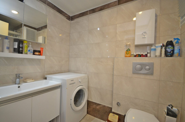 Меблированная квартира планировки 1+1, 65м2 в районе Кестель - Ракурс 6