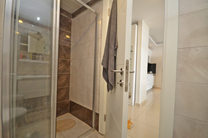 Меблированная квартира планировки 1+1, 65м2 в районе Кестель - Ракурс 7