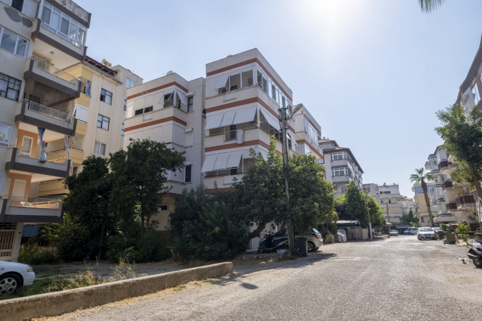Квартира 2+1 в центре Алании возле пляжа Клеопатра, 110 м2 - Ракурс 21