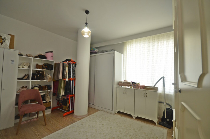 Меблированный пентхаус планировки 4+1, 210м2 с отдельной кухней, район Кестель - Ракурс 6