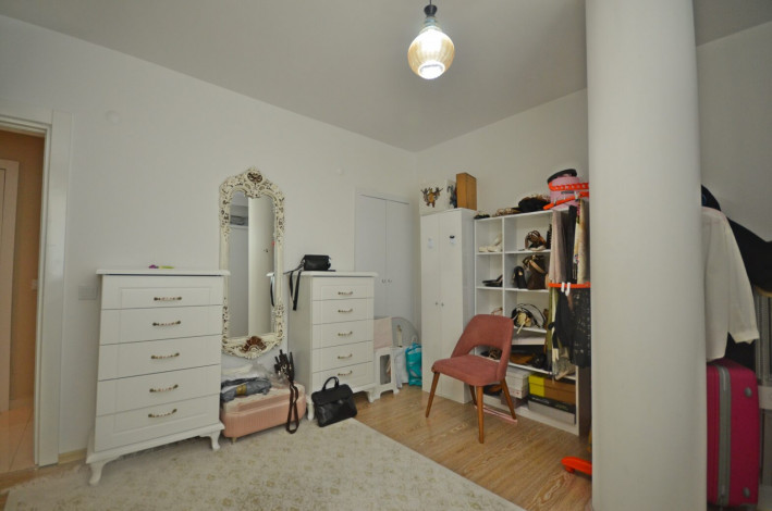 Меблированный пентхаус планировки 4+1, 210м2 с отдельной кухней, район Кестель - Ракурс 7