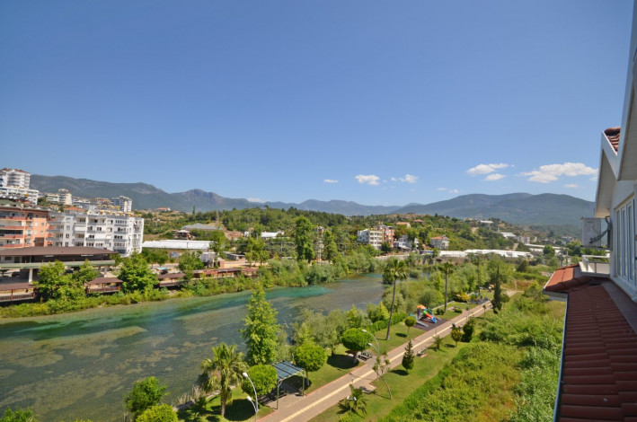 Меблированный пентхаус планировки 4+1, 210м2 с отдельной кухней, район Кестель - Ракурс 23