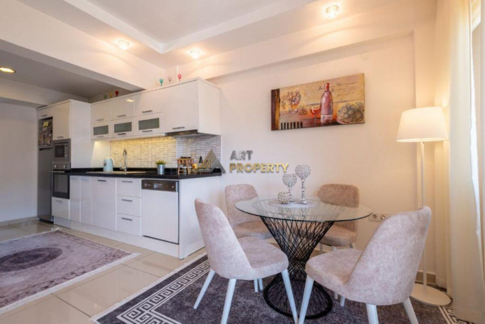 Квартира 2+1 с ремонтом в районе пляжа Клеопатра, 65 м2 - Ракурс 4