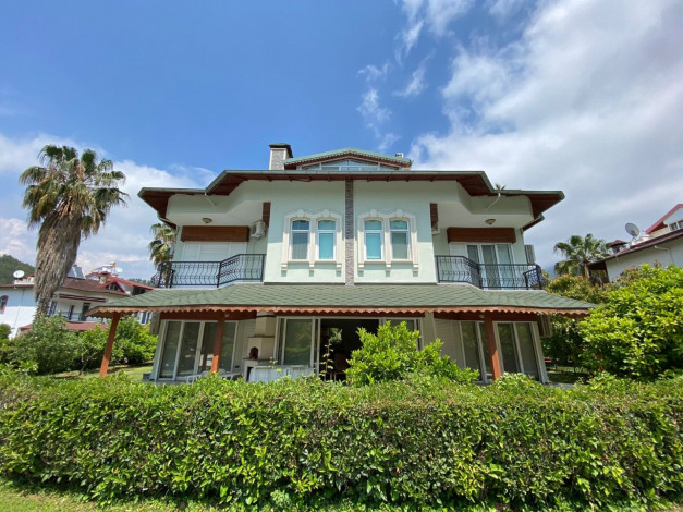 Уютная вилла планировки 7+1, 320м2 в районе Кестель - Ракурс 3