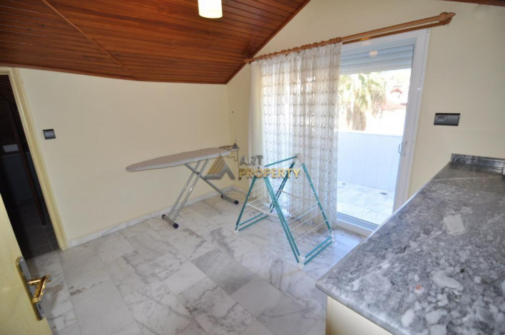 Уютная вилла планировки 7+1, 320м2 в районе Кестель - Ракурс 8