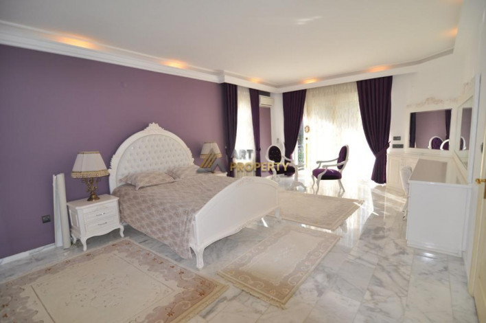 Уютная вилла планировки 7+1, 320м2 в районе Кестель - Ракурс 21