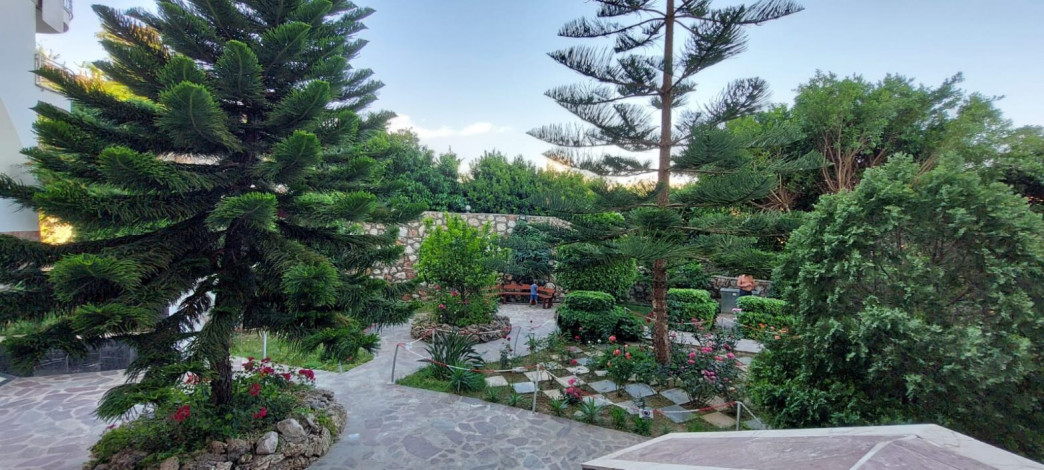 Меблированная квартира планировки 2+1, 125м2 с видом на море в районе Махмутлар - Ракурс 2