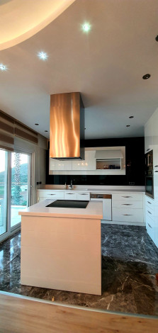 Вилла планировки 3+1, 370м2 с панорамным видом на море и горы, район Газипаша - Ракурс 19