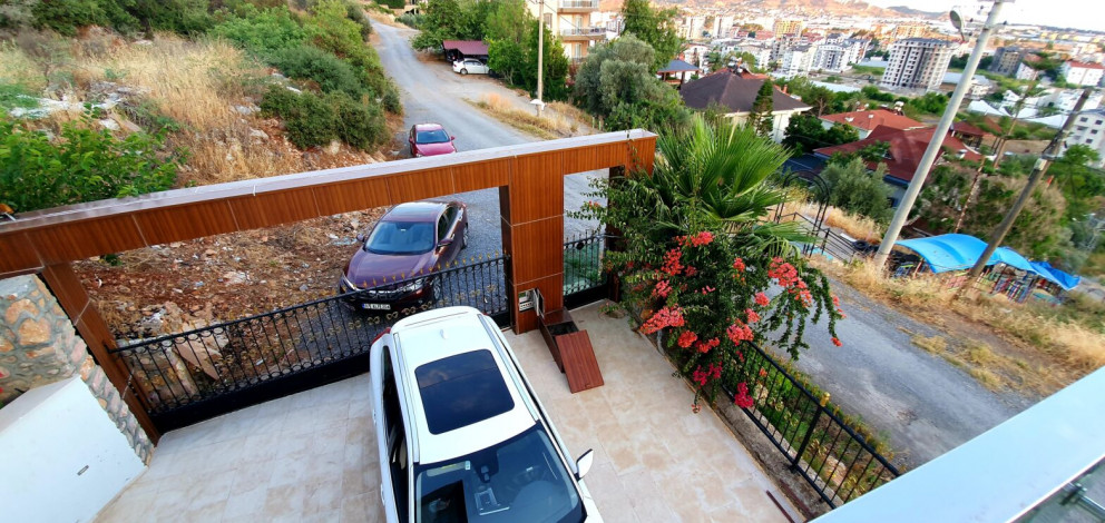 Вилла планировки 3+1, 370м2 с панорамным видом на море и горы, район Газипаша - Ракурс 30