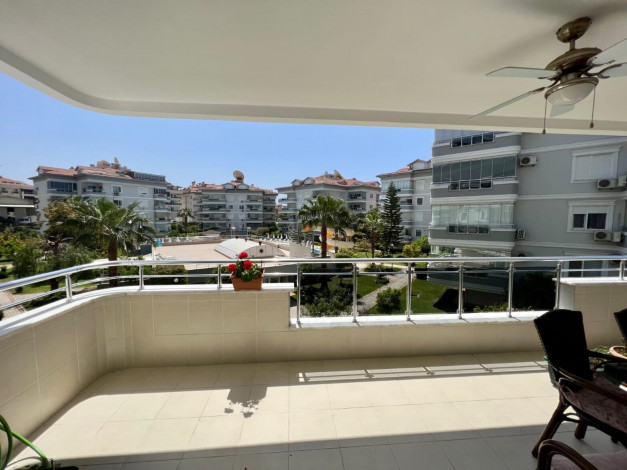 Меблированные апартаменты планировки 3+1, 160м2 в районе Оба - Ракурс 2