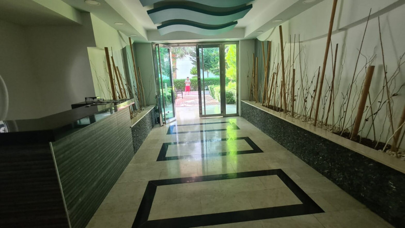 Апартаменты 1+1, 115м2 с видом на море, районе Махмутлар - Ракурс 26