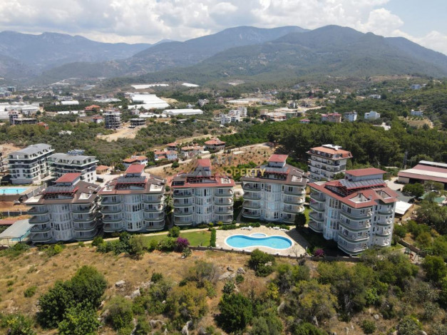 Меблированный пентхаус 4+1, с видом на море и горы, район Оба - Ракурс 2