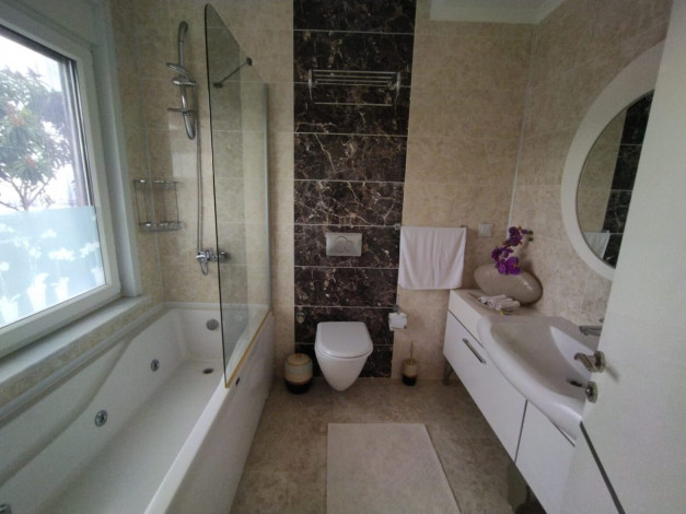 Стильная меблированная вилла планировки 4+1, 220м2 с видом на горы и море, Каргыджак - Ракурс 8