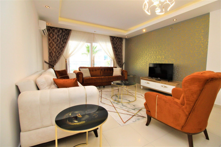 Шикарная квартира с мебелью  и бытовой техникой в 600 метрах от моря в Махмутларе, 70 м2 - Ракурс 2