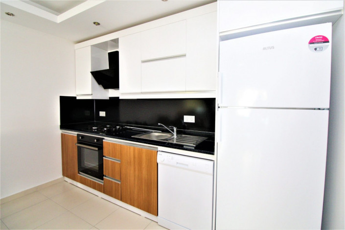 Шикарная квартира с мебелью  и бытовой техникой в 600 метрах от моря в Махмутларе, 70 м2 - Ракурс 12