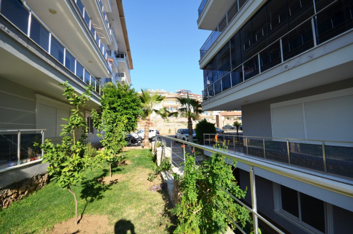 Квартира планировки 1+1, 75м2 с видом на горы, районе Кестель - Ракурс 14