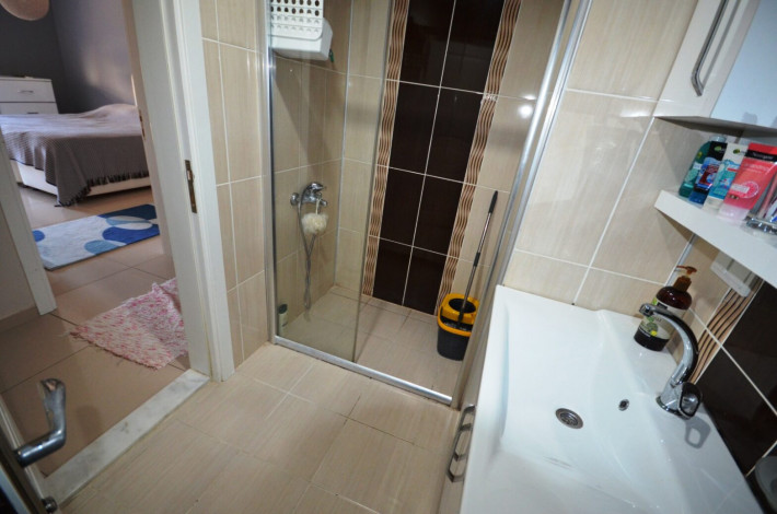 Квартира планировки 1+1, 75м2 с видом на горы, районе Кестель - Ракурс 32