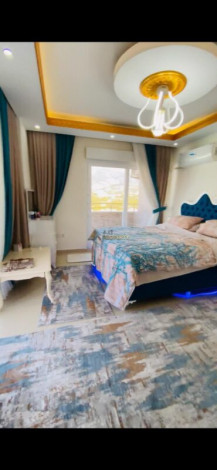 Пентхаус планировки 3+1, 200м2 с видом на море и на горы, Махмутлар - Ракурс 8